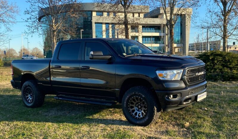DODGE RAM 5.7   CREW CAB – EXTRA LONG – NEW MODEL 4X4 pieno