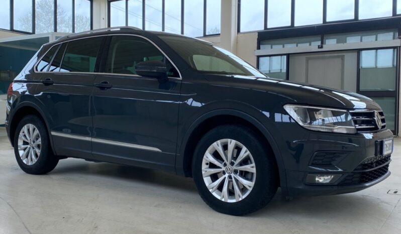VOLKSWAGEN Tiguan 1.6 TDI SCR Style BlueMotion Technology pieno