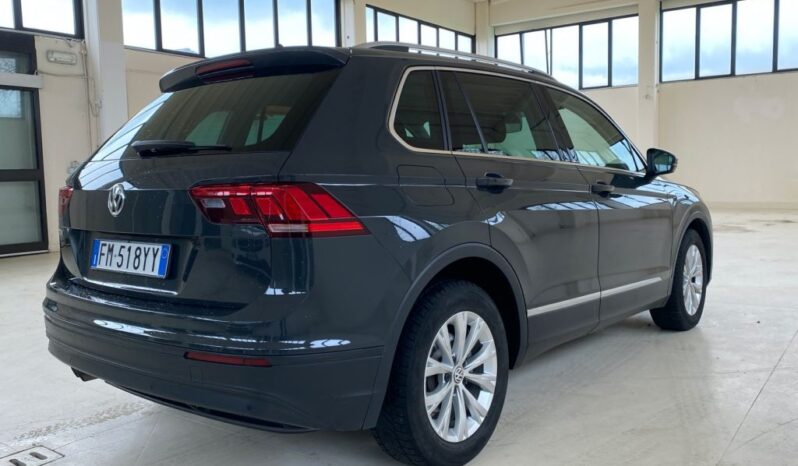 VOLKSWAGEN Tiguan 1.6 TDI SCR Style BlueMotion Technology pieno