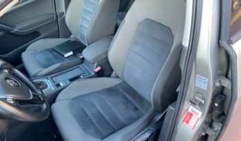 VOLKSWAGEN Golf 2.0 TDI 5p. Highline BlueMotion Technology DSG pieno